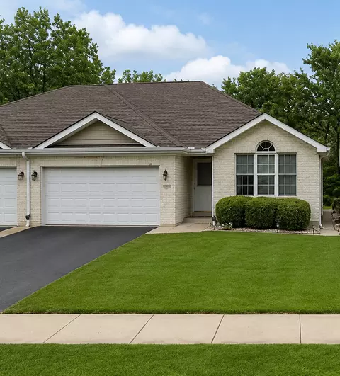 231 Hillcrest Ln, Steger, IL 60475