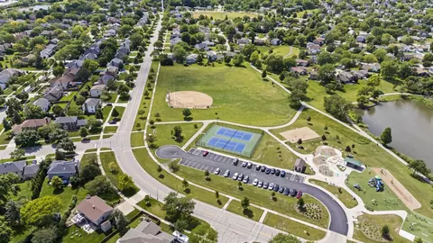 View/Area - 1565 Freeman Rd, Hoffman Estates, IL 60192 photo 4 of 4