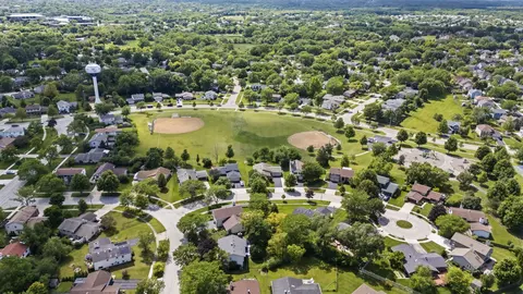 View/Area - 1565 Freeman Rd, Hoffman Estates, IL 60192 photo 3 of 4