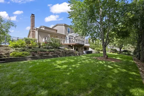 Exterior - 1565 Freeman Rd, Hoffman Estates, IL 60192 photo 7 of 10
