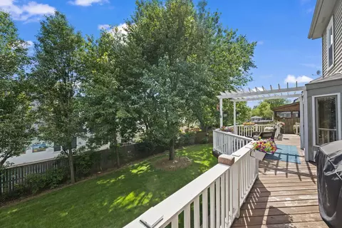 Exterior - 1565 Freeman Rd, Hoffman Estates, IL 60192 photo 6 of 10