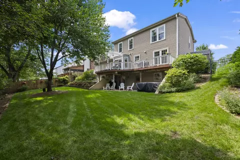 Exterior - 1565 Freeman Rd, Hoffman Estates, IL 60192 photo 8 of 10