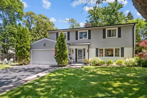 115 Avon Ave, Northfield, IL 60093