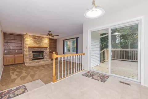 Living - 3 Shagbark Ct, Bloomington, IL 61701 photo 2 of 6
