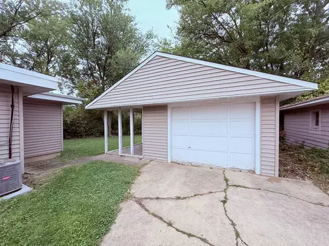 Exterior - 338 Waldmann Dr, Park Forest, IL 60466 photo 3 of 3