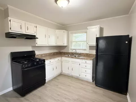 Kitchen - 338 Waldmann Dr, Park Forest, IL 60466 photo 1 of 1