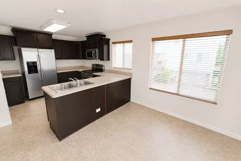 Kitchen - 1709 Windward Dr, Pingree Grove, IL 60140 photo 2 of 2