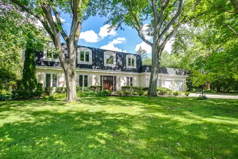 125 N Ridge Rd, Lake Forest, IL 60045