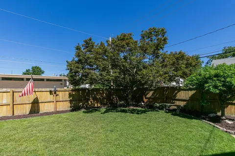 Exterior - 1301 15th Street A St, Moline, IL 61265 photo 9 of 15