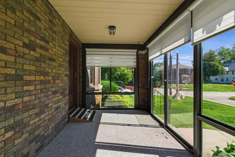 Exterior - 1301 15th Street A St, Moline, IL 61265 photo 3 of 15