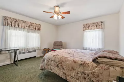 Bedroom - 1301 15th Street A St, Moline, IL 61265 photo 3 of 6