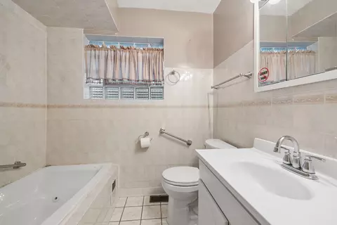 Bath - 9 E 144th St, Riverdale, IL 60827 photo 1 of 2