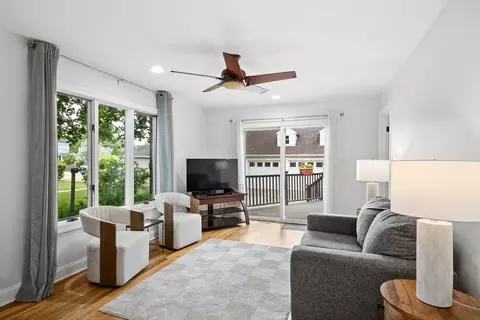 Living - 208 Parkview Rd, Riverside, IL 60546 photo 3 of 3