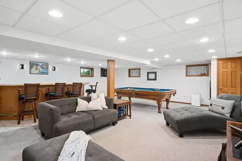 Other - 208 Parkview Rd, Riverside, IL 60546 photo 2 of 10