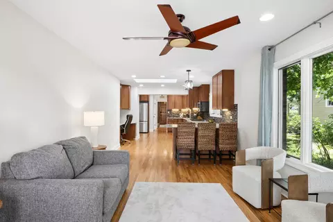 Living - 208 Parkview Rd, Riverside, IL 60546 photo 2 of 3