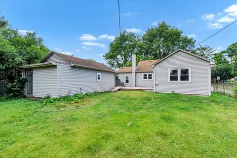 Exterior - 57 Wheeling Ave, Wheeling, IL 60090 photo 4 of 5