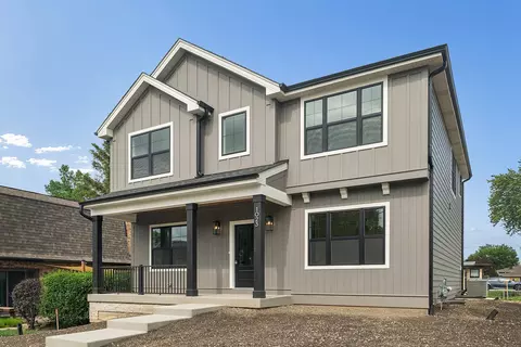 1023 Walter St, Lemont, IL 60439