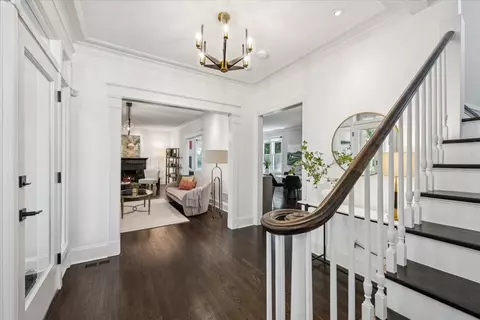 Entry Way - 712 Ingleside Pl, Evanston, IL 60201 photo 1 of 9