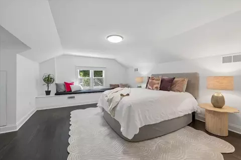 Bedroom - 712 Ingleside Pl, Evanston, IL 60201 photo 3 of 5