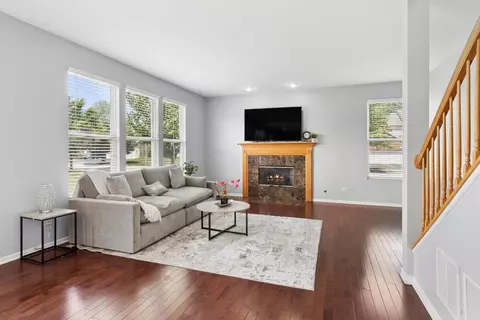Living - 11330 S Highland Dr, Plainfield, IL 60585 photo 4 of 4