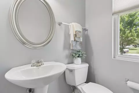 Bath - 11330 S Highland Dr, Plainfield, IL 60585 photo 1 of 5