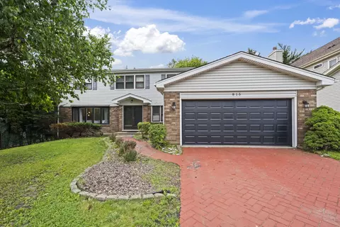 815 E Hintz Rd, Arlington Heights, IL 60004