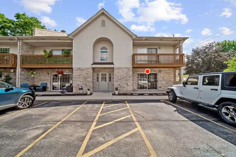 800 Madison St #1A, Lockport, IL 60441