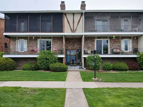 11323 S Roberts Rd #C, Palos Hills, IL 60465