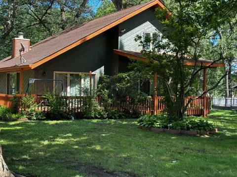 1512 Dresden Rd, Lake Summerset, IL 61019