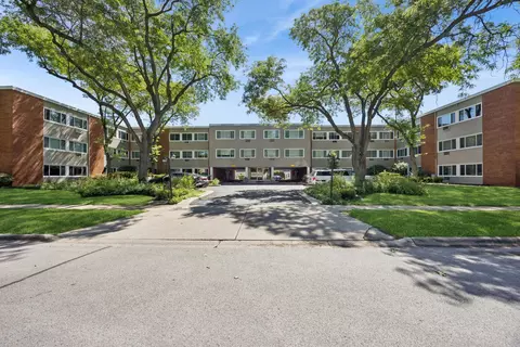1139 Leavitt Ave #305, Flossmoor, IL 60422