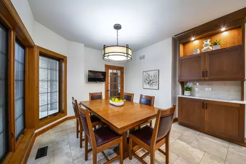 Dining - 2009 Mackenzie Pl #2009, Wheaton, IL 60187 photo 1 of 5