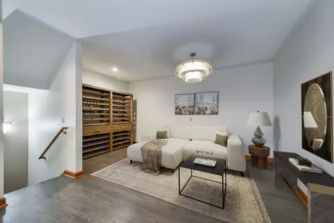 Living - 2009 Mackenzie Pl #2009, Wheaton, IL 60187 photo 3 of 5