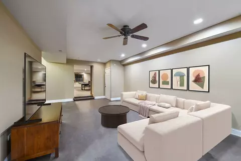 Living - 2009 Mackenzie Pl #2009, Wheaton, IL 60187 photo 5 of 5