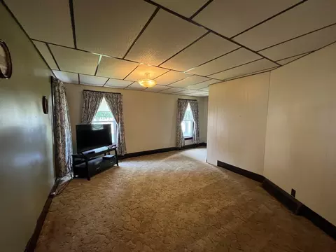 Living - 209 N School St, Atkinson, IL 61235 photo 2 of 5