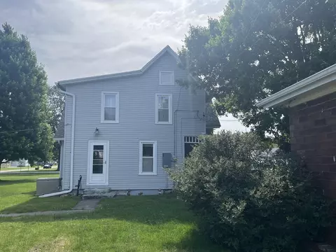 Exterior - 209 N School St, Atkinson, IL 61235 photo 6 of 11