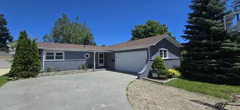 770 Cordial Dr, Des Plaines, IL 60018