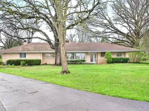 3273 Merrimac Ln, Long Grove, IL 60047