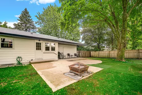 Exterior - 12617 W Francis Rd, Mokena, IL 60448 photo 6 of 7