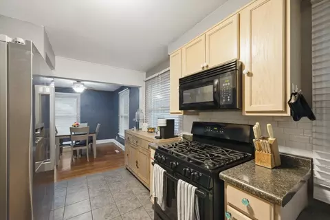 525 Sunset Dr, Elgin, IL 60123 photo 7