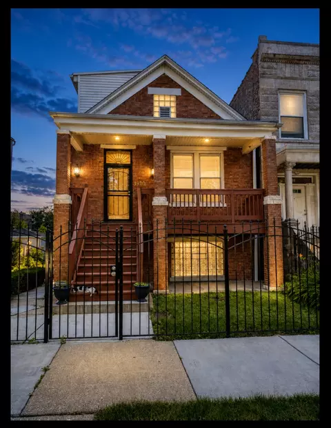 1910 S Troy St, Chicago, IL 60623