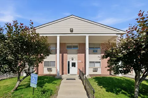 670 Marilyn Ave #208, Glendale Heights, IL 60139