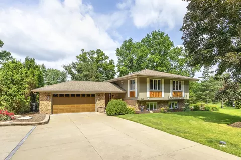 13600 S Longview Dr, Homer Glen, IL 60491