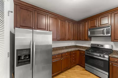 Kitchen - 420 E Waterside Dr #1802, Chicago, IL 60601 photo 1 of 2