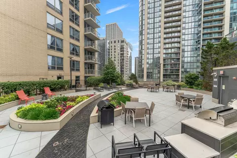 Exterior - 420 E Waterside Dr #1802, Chicago, IL 60601 photo 5 of 8