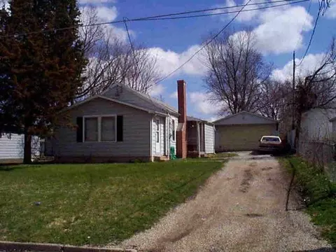 604 S Western Ave, Bloomington, IL 61701