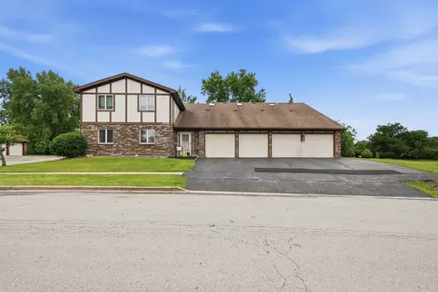 605 Crescenzo Ct #C, New Lenox, IL 60451