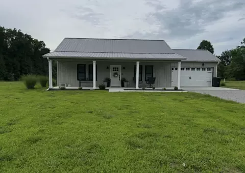 13271 Hope Ln, Benton, IL 62812