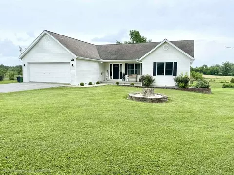 19 Gregg Ln, Harrisburg, IL 62946