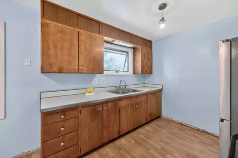 Kitchen - 207 River Dr, Dekalb, IL 60115 photo 2 of 3