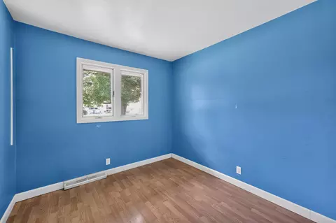 Bedroom - 207 River Dr, Dekalb, IL 60115 photo 2 of 5